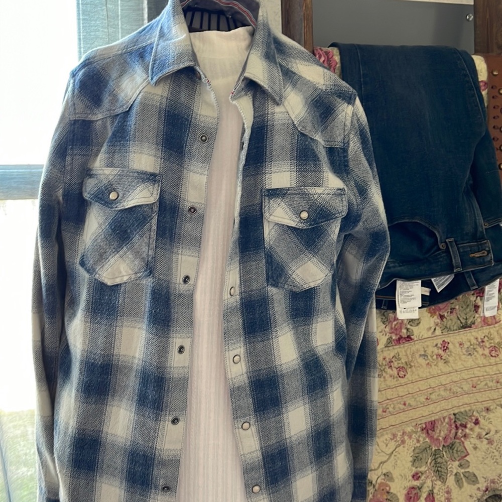 Small pearl snap shirt